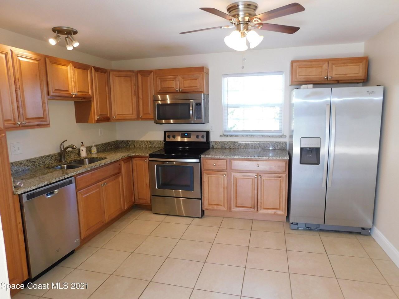 308 Buchanan Ave #8 - Photo 7 of 11