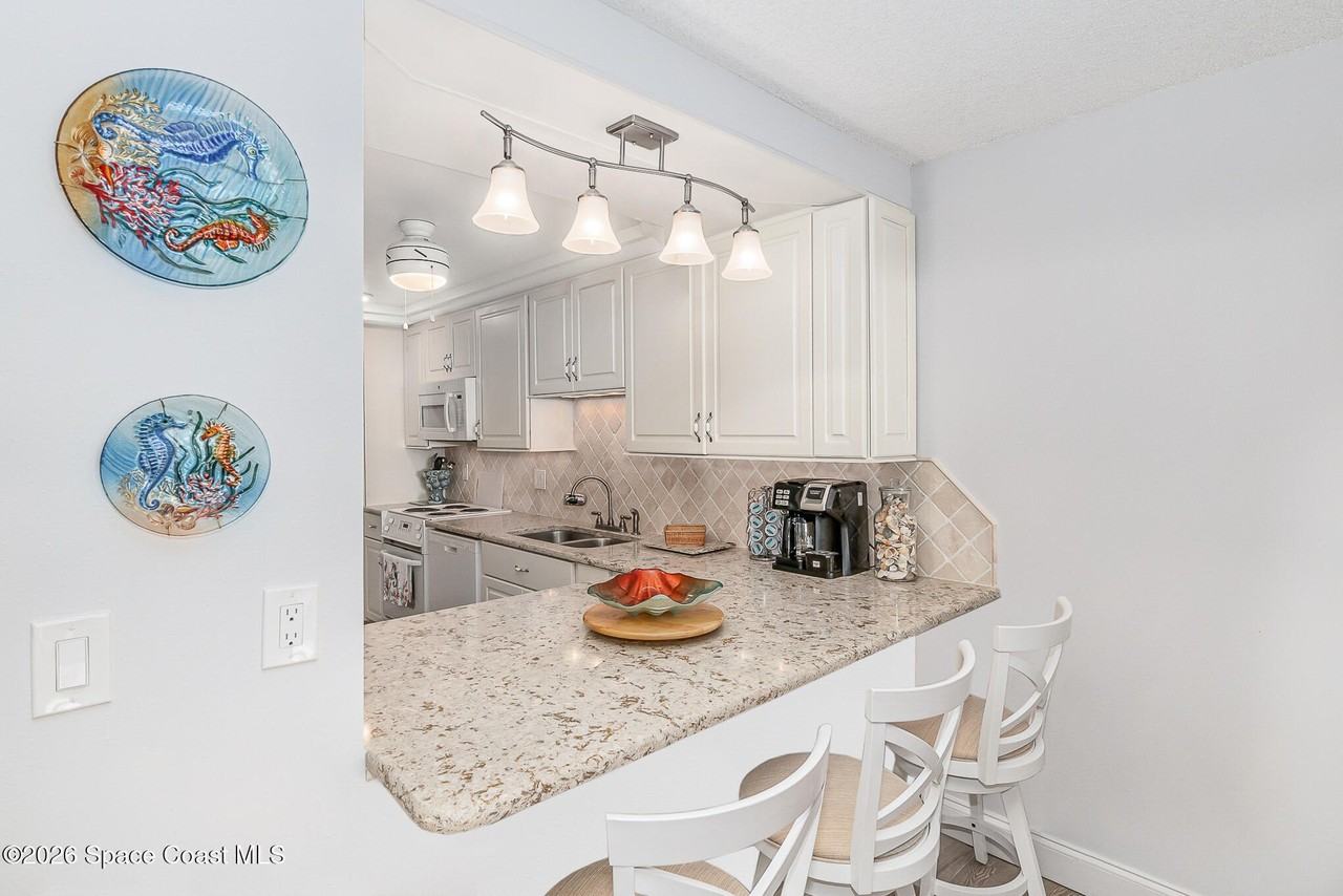 555 Fillmore Ave #105 - Photo 5 of 26