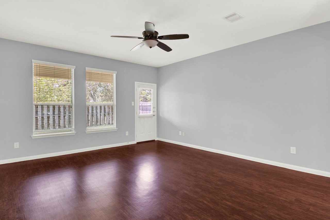 13425 Raintree Dr - Photo 6 of 31