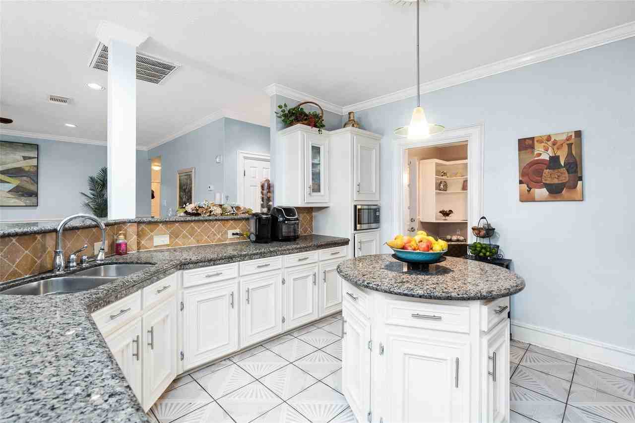 12446 Chalmette St - Photo 4 of 11