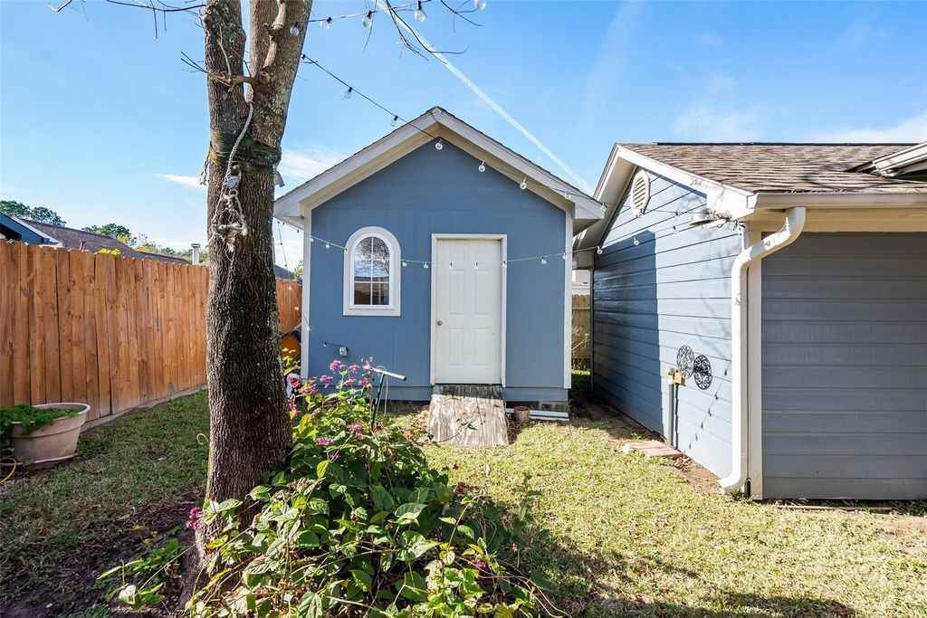 12446 Chalmette St - Photo 7 of 11