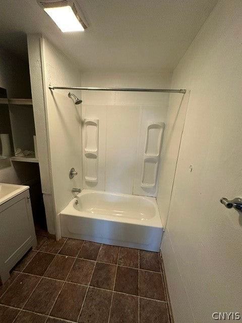 204 W Marcellus St - Photo 7 of 8