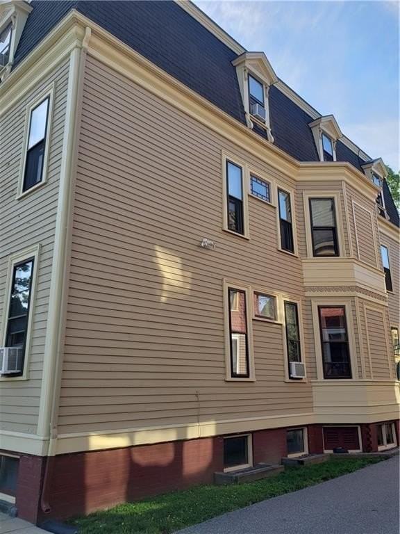 200 Adelaide Ave - Photo 3 of 26