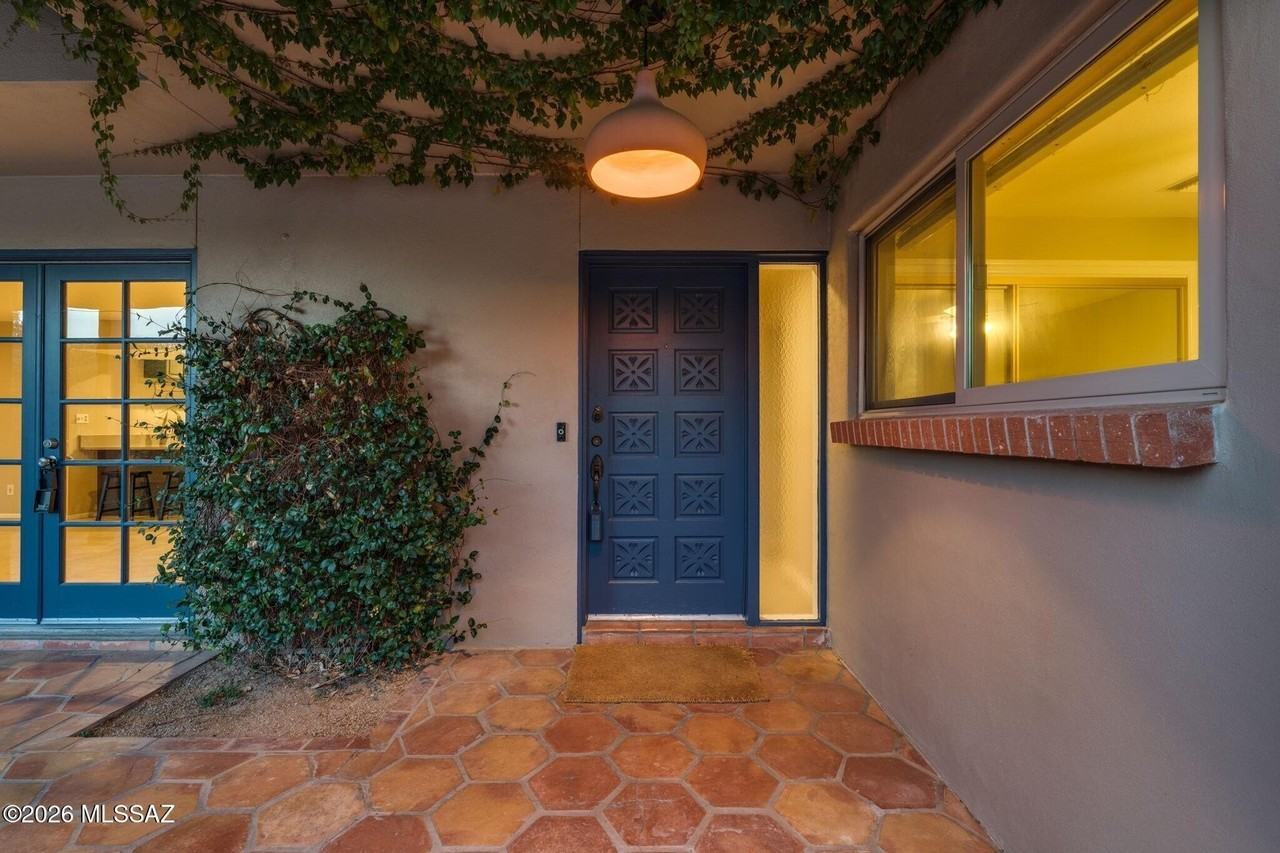 6035 E San Cristobal St - Photo 3 of 50