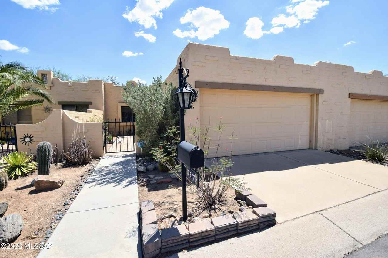 3277 W Moondance Way - Photo 2 of 29