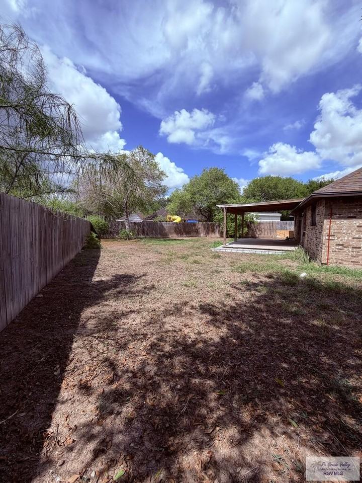 605 Torreon Dr - Photo 5 of 27