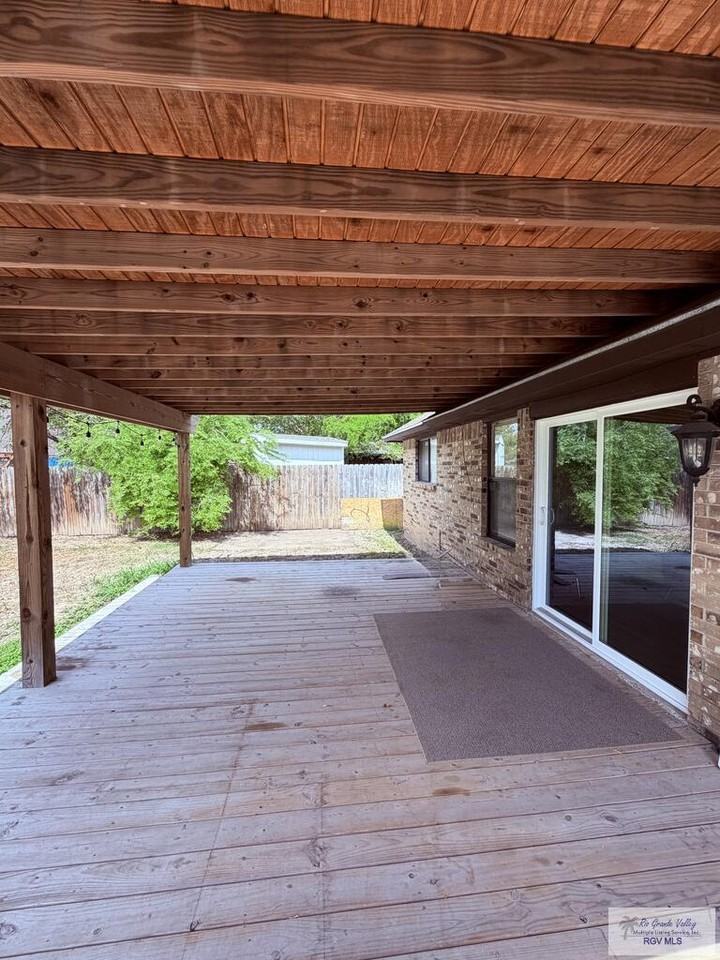 605 Torreon Dr - Photo 7 of 27