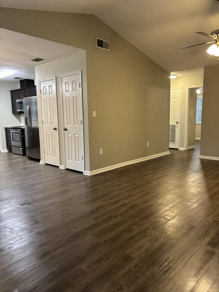 2313 Tuscavilla Rd - Photo 3 of 38