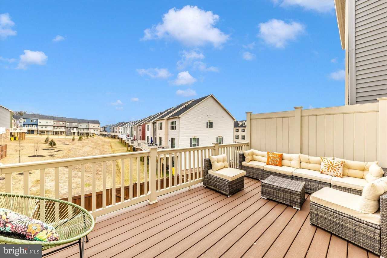 166 Drydock Way - Photo 2 of 20