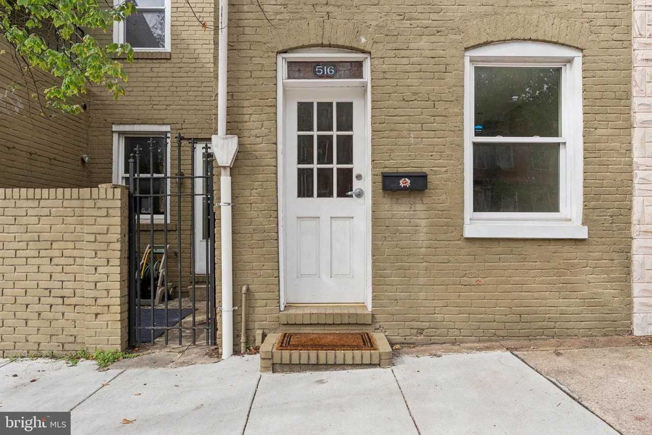 516 S Patterson Park Ave - Photo 2 of 23