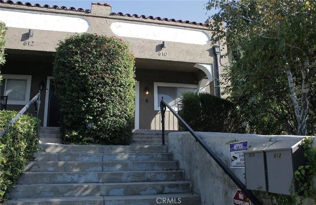 610 Brittania St - Photo 3 of 23
