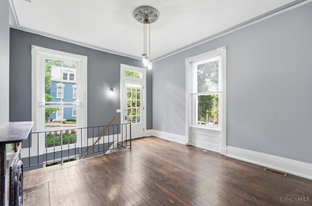 116 Parker St - Photo 3 of 17