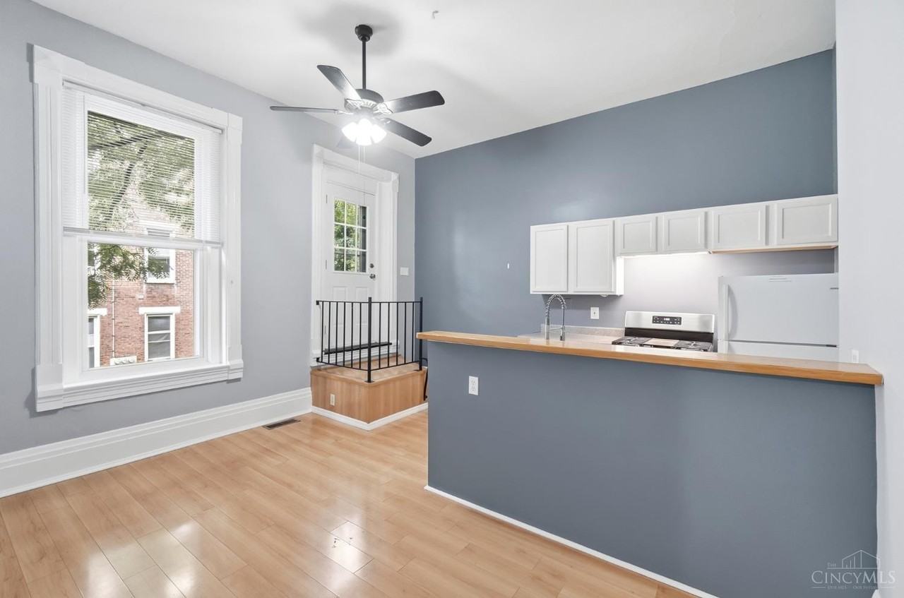 116 Parker St - Photo 7 of 17