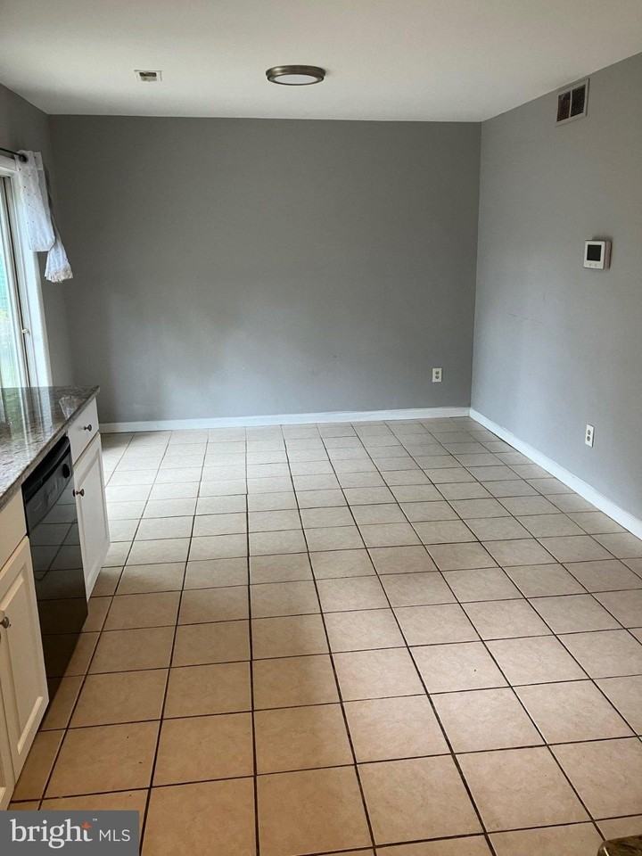 130 Clubhouse Rd - Photo 5 of 11