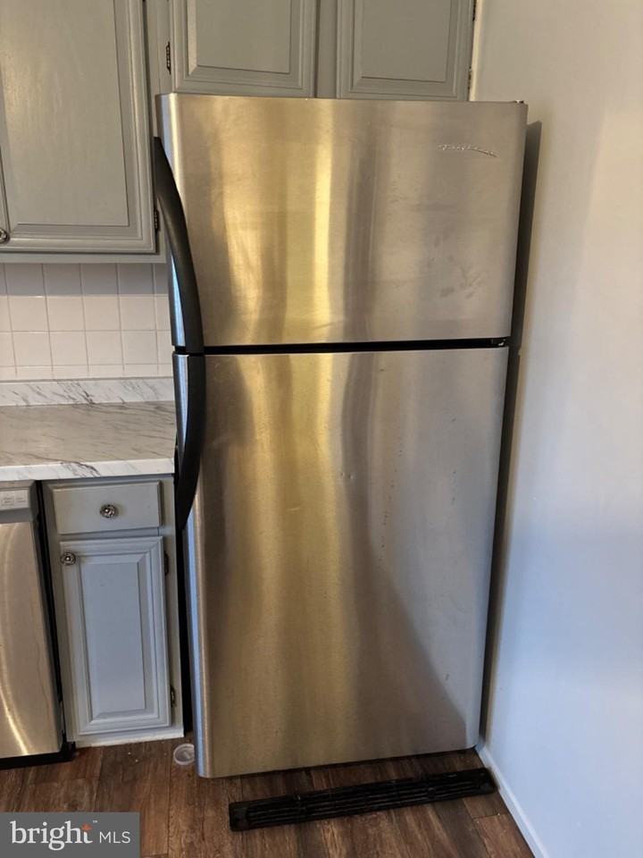 315 State St - Photo 3 of 18