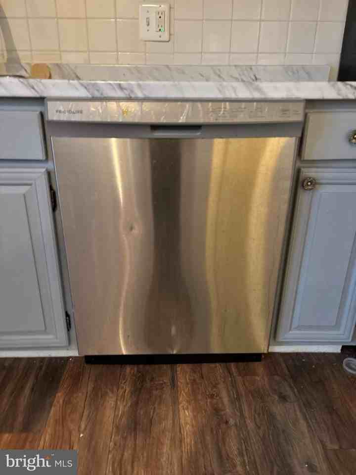 315 State St - Photo 5 of 18