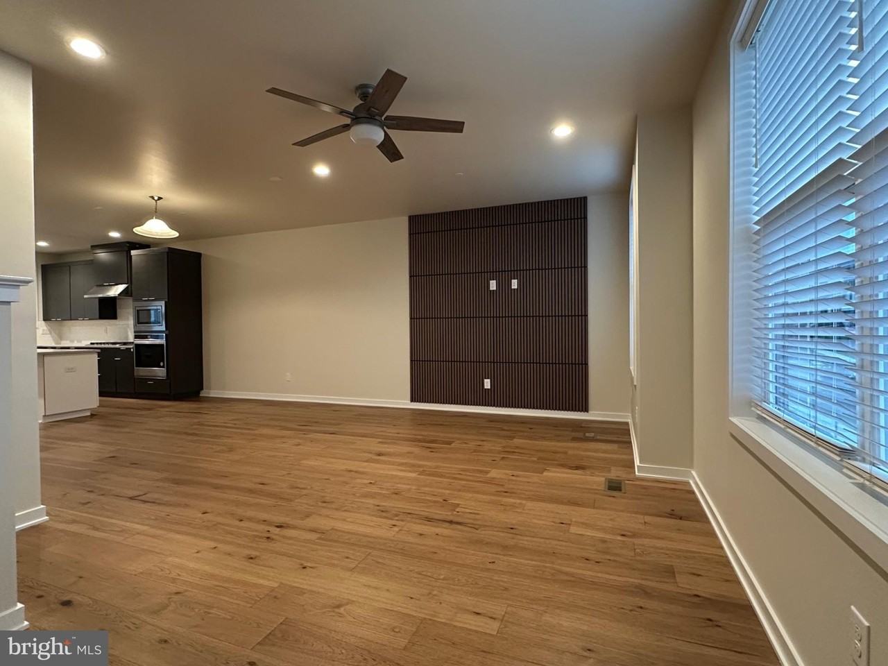 854 Whistle Ln - Photo 3 of 24