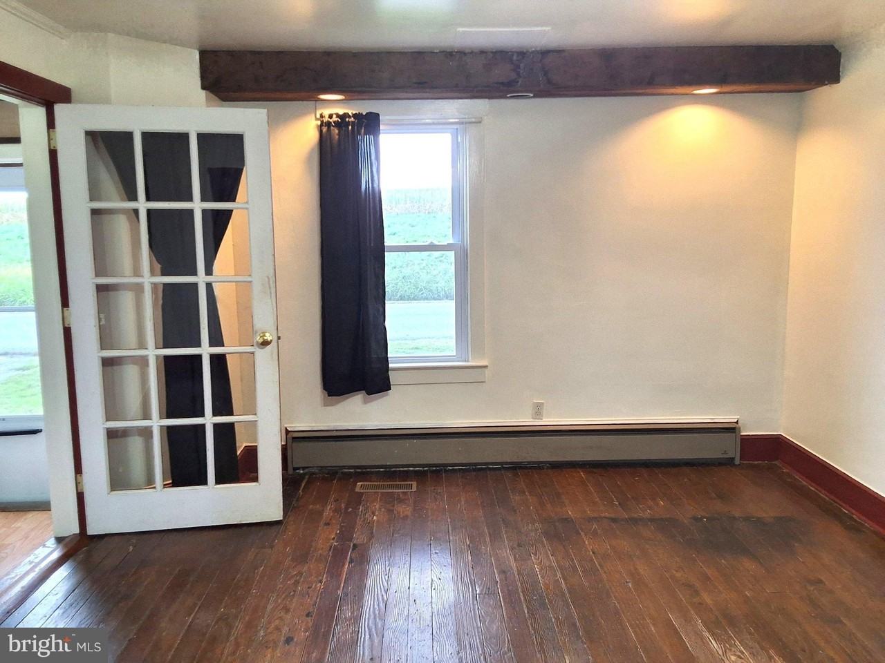 206 Wolfrock Rd - Photo 5 of 14