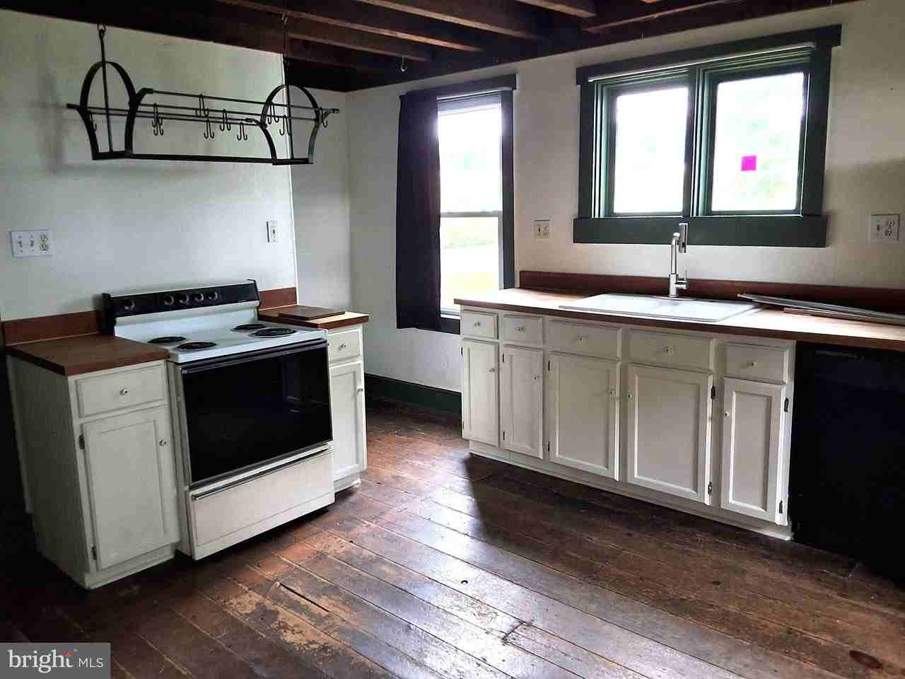206 Wolfrock Rd - Photo 6 of 14