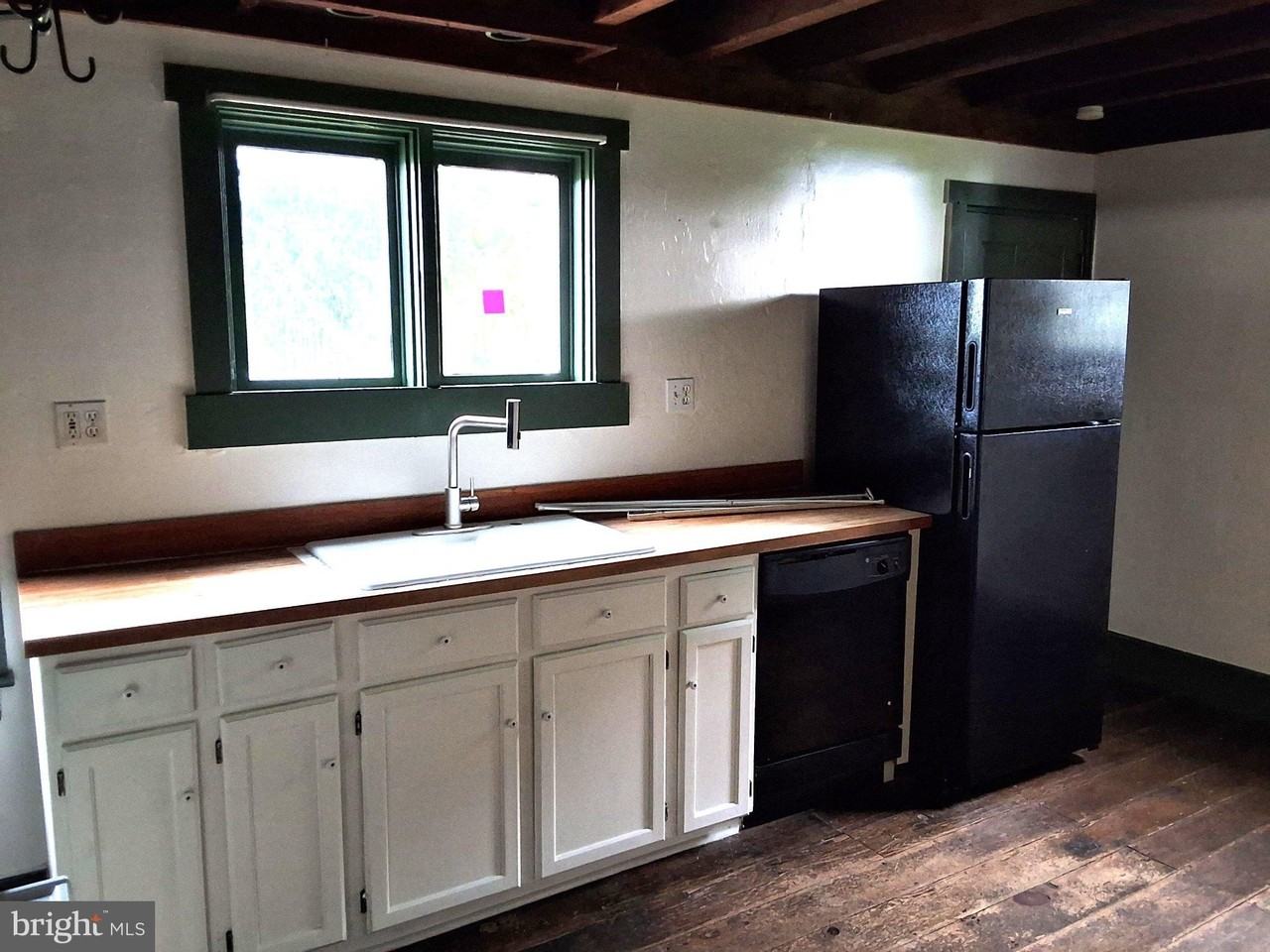 206 Wolfrock Rd - Photo 7 of 14