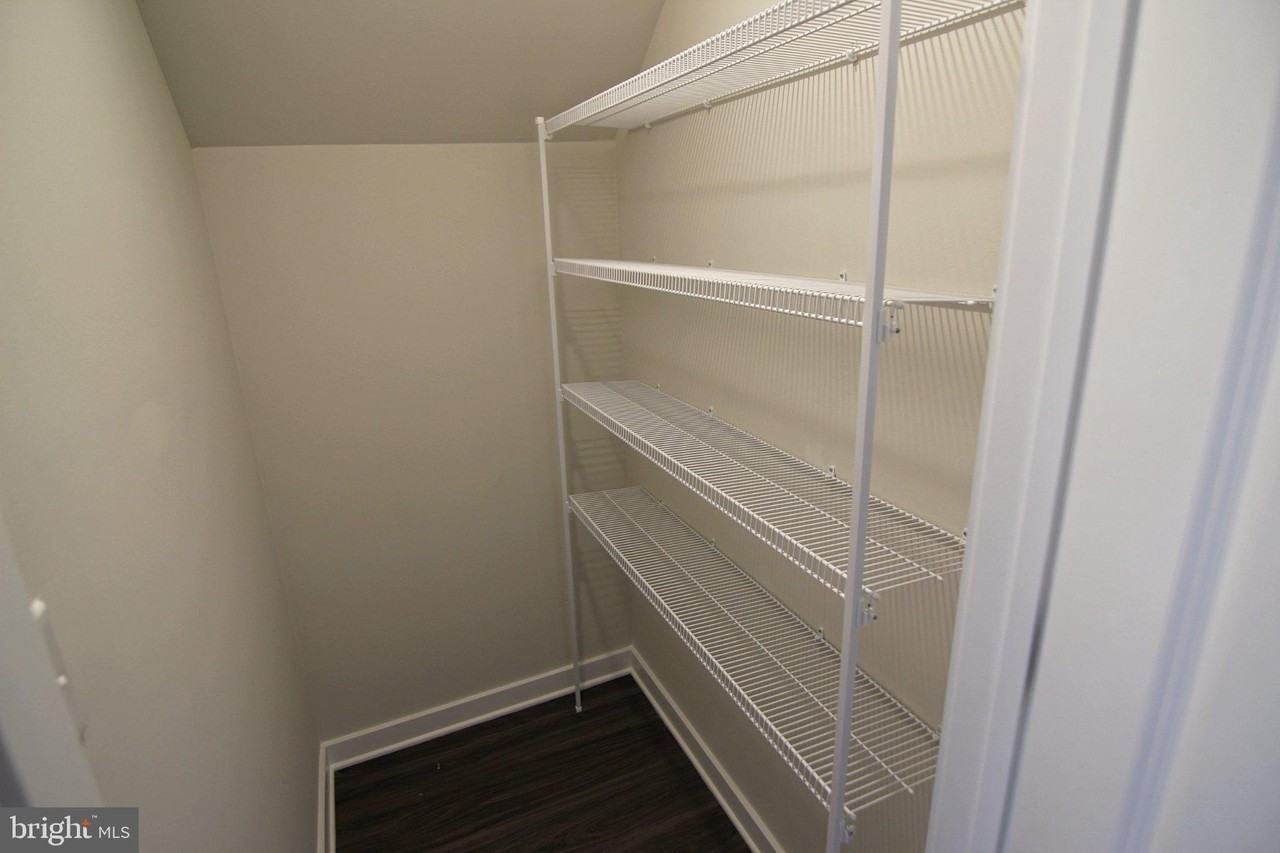 75 E 4th St #B - Photo 7 of 18