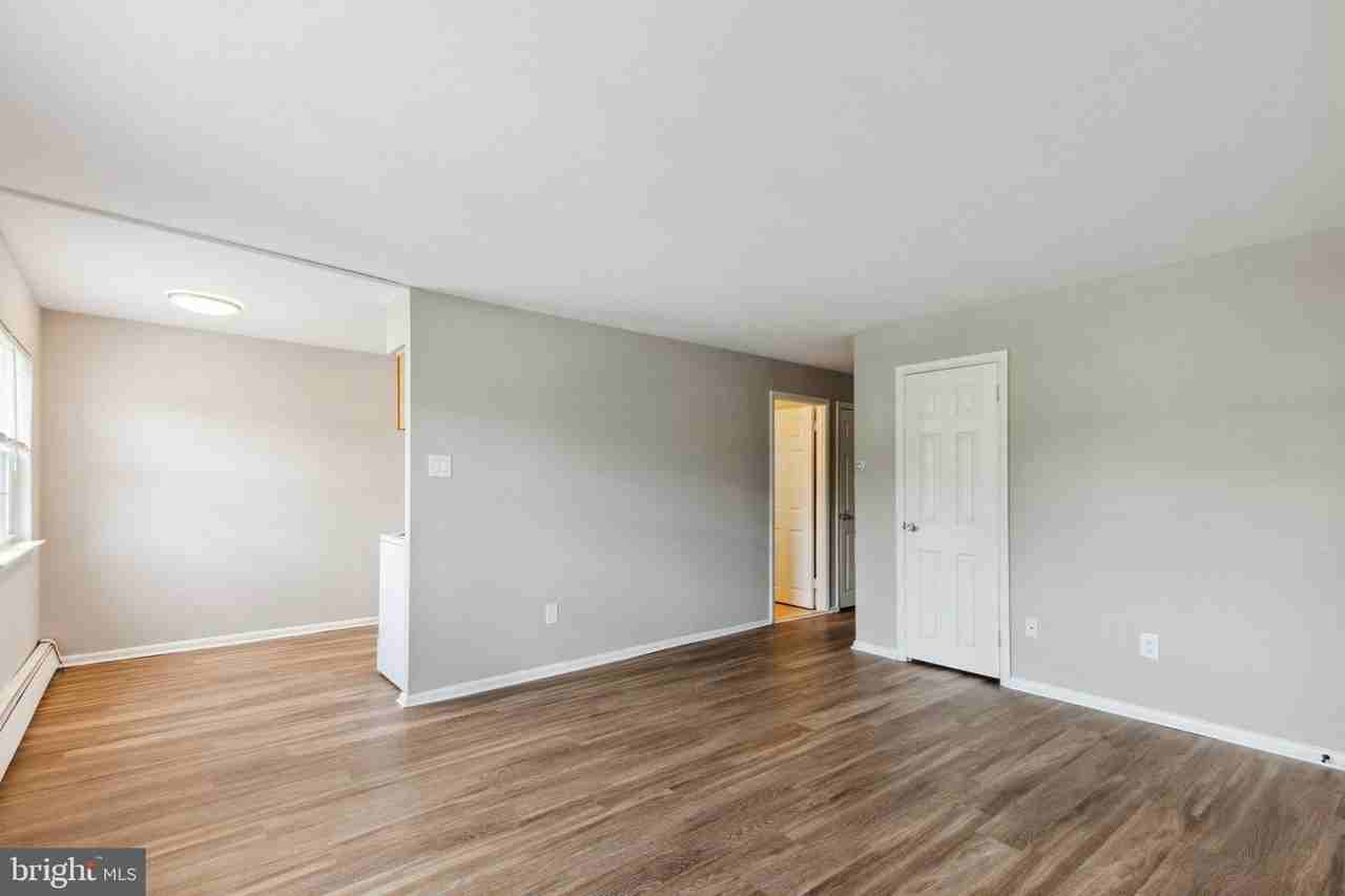 350 N York Rd #C12 - Photo 4 of 11