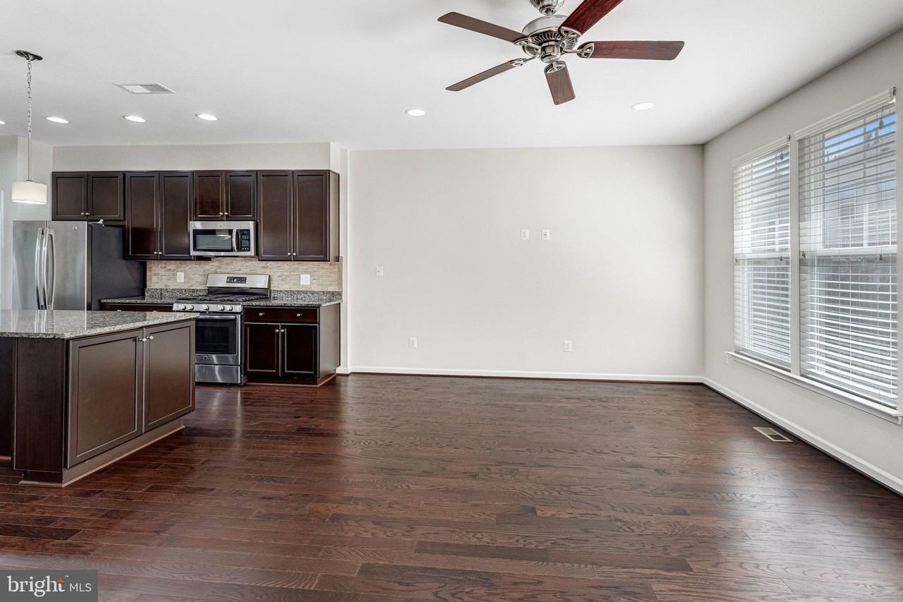 8940 Dahlgren Ridge Rd - Photo 7 of 36