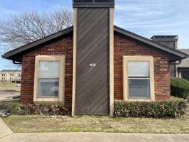 featured image of 1432 S Stoneridge Mnr #1