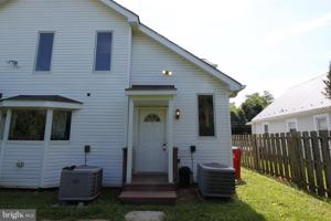 featured image of 1057 Jefferson Ave #A