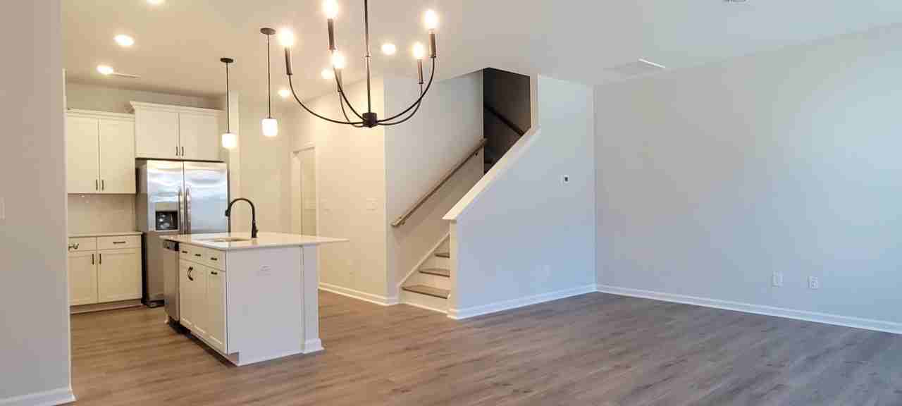 215 Chesapeake Commons St - Photo 6 of 31