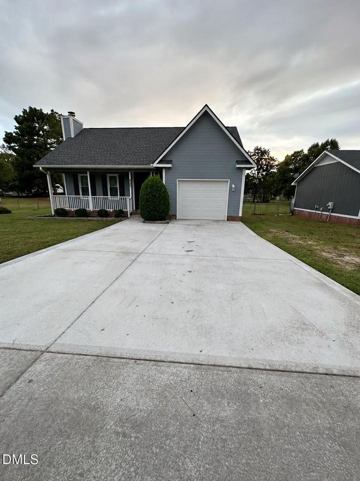 6721 Winthrop Dr - Photo 3 of 13