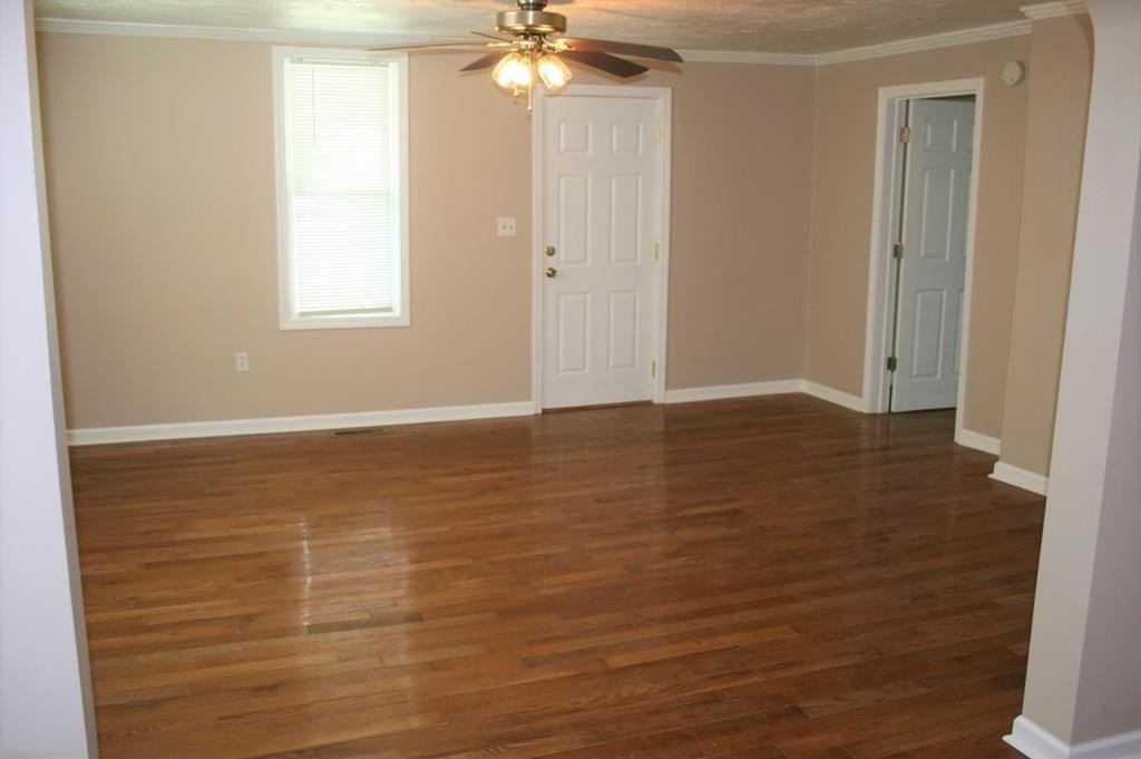 116 N Spring St - Photo 4 of 22