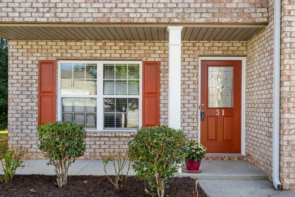 31 Ravencrest Dr - Photo 2 of 15