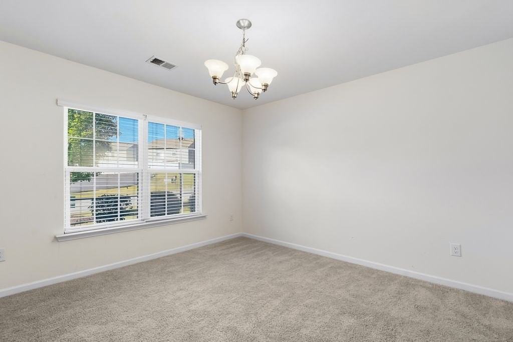 31 Ravencrest Dr - Photo 6 of 15