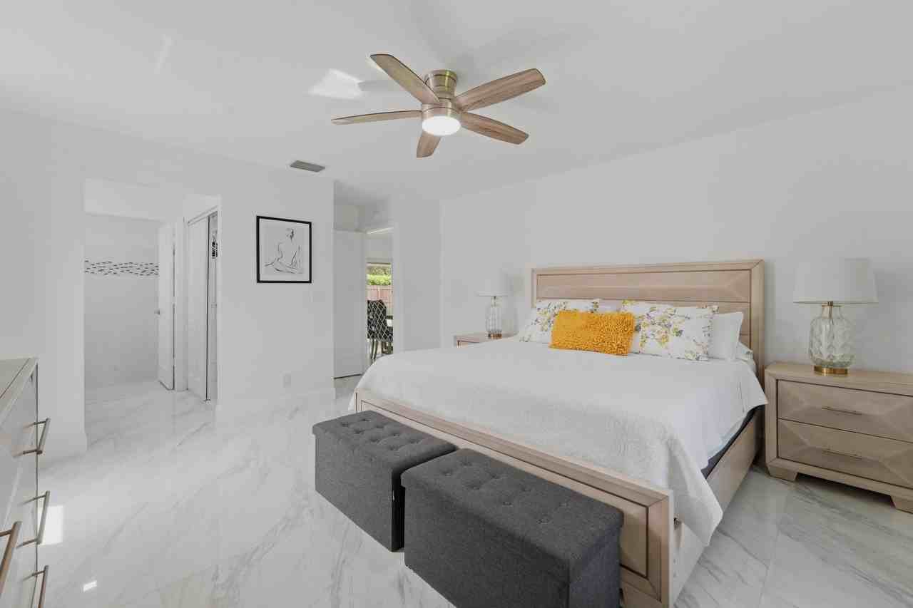 956 Sage Ave - Photo 6 of 50