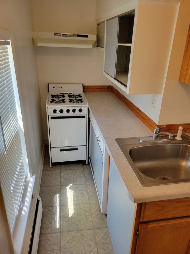 302 S 5th Ave #3 - Photo 2 of 11