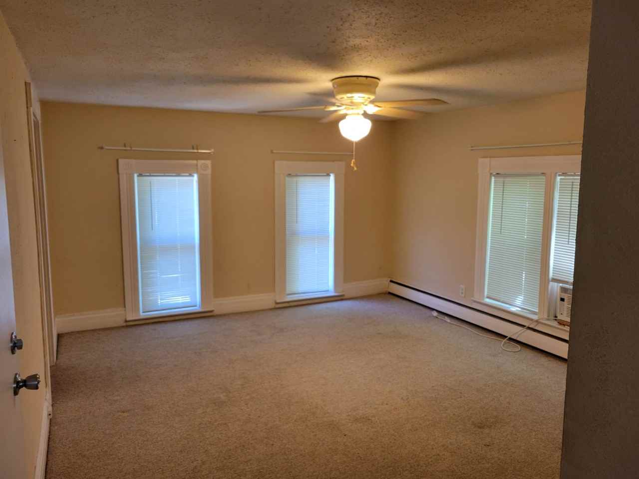 302 S 5th Ave #3 - Photo 5 of 11