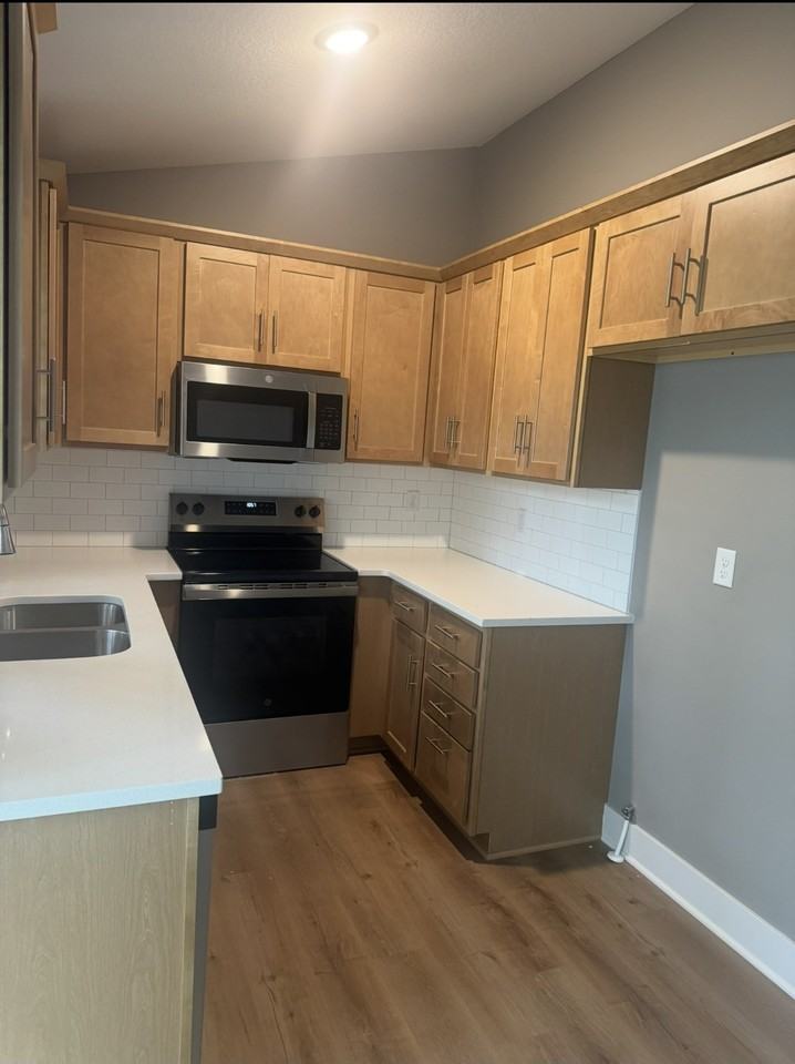 213 S Lark Ln #1 - Photo 6 of 14