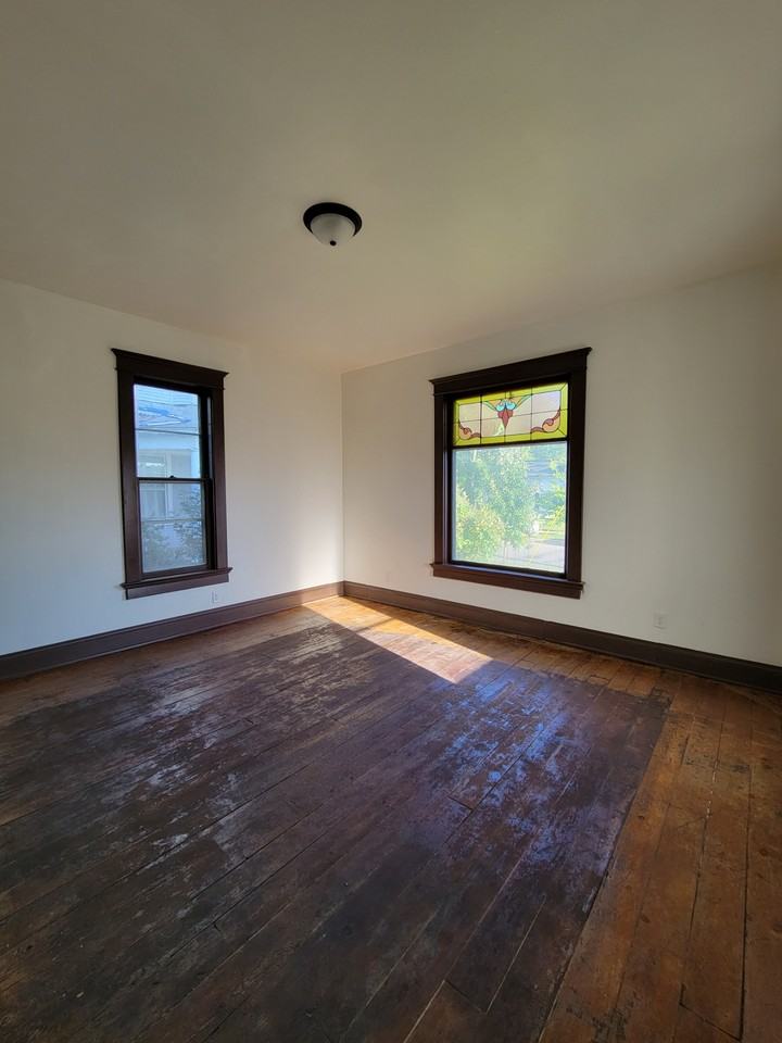 902 Washington St #1 - Photo 3 of 7