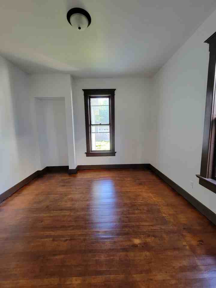 902 Washington St #1 - Photo 4 of 7