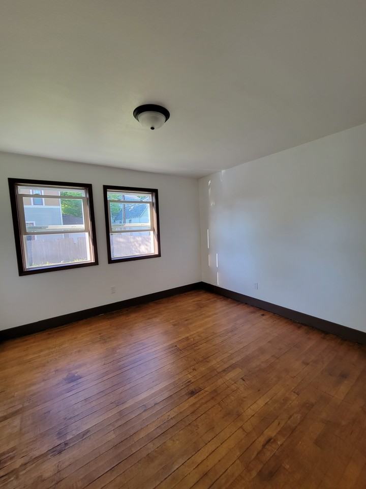 902 Washington St #1 - Photo 6 of 7