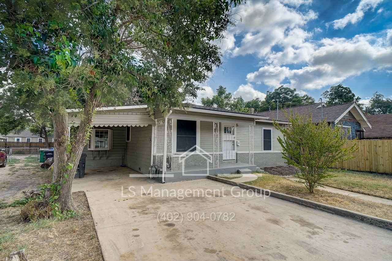609 Taft Blvd #1 - Photo 3 of 49