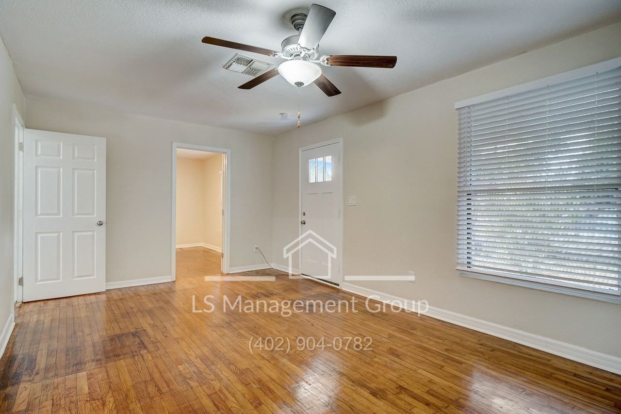 609 Taft Blvd #1 - Photo 6 of 49