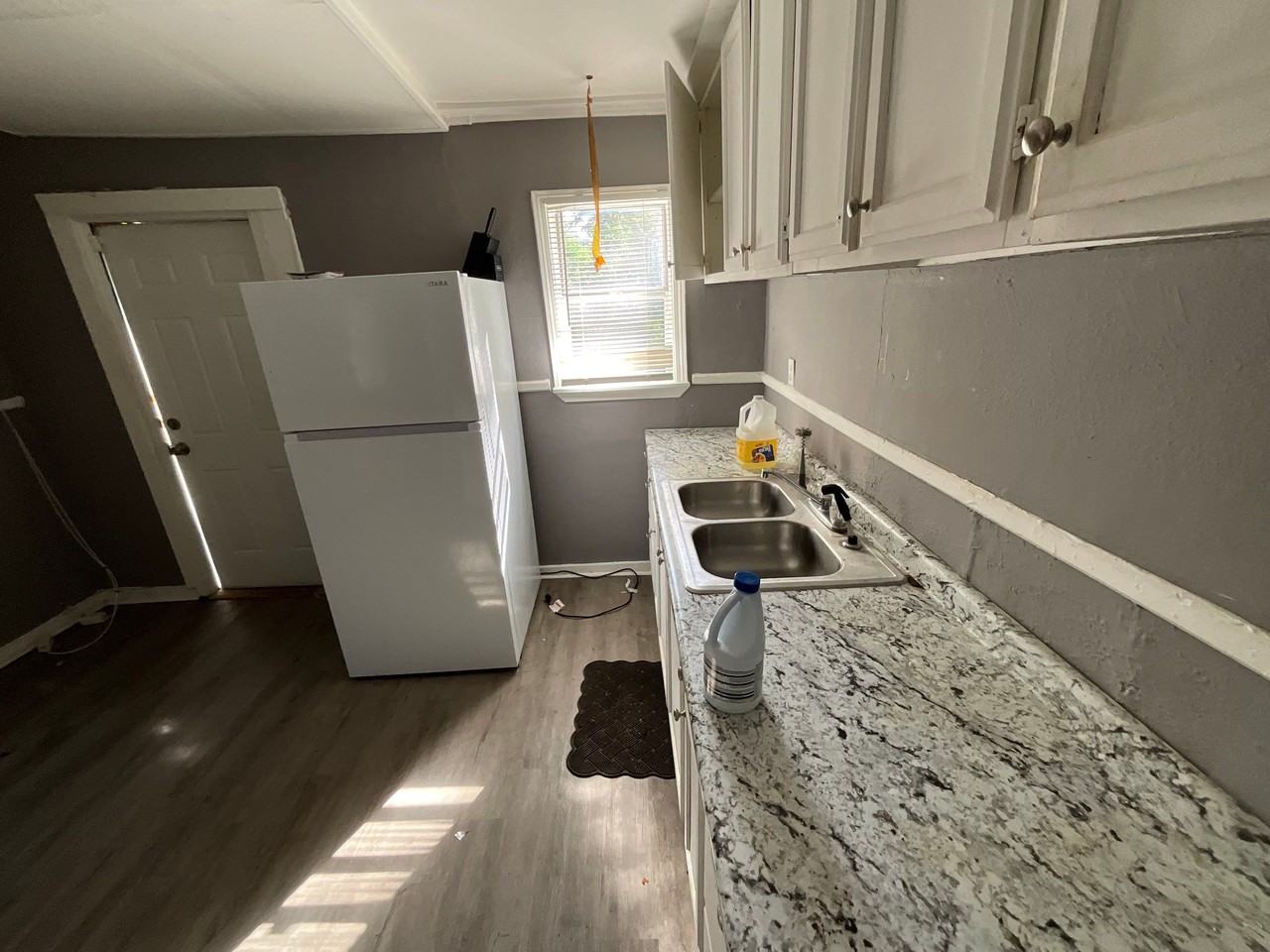 451 Dunlap Ave #1 - Photo 6 of 16