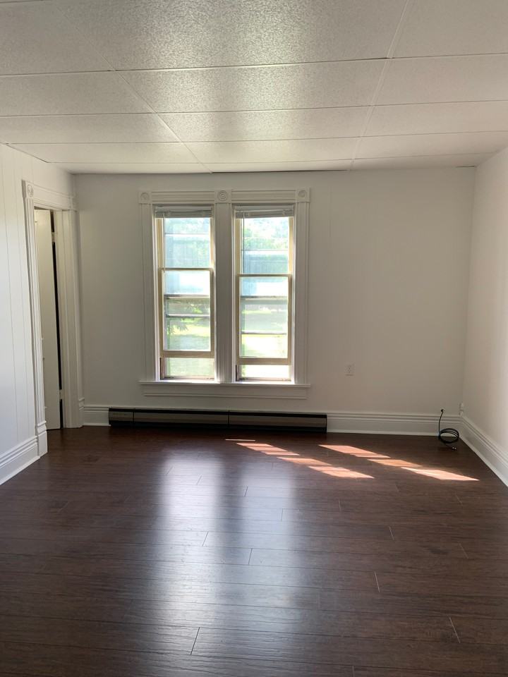 216 W Center St #2 - Photo 3 of 18