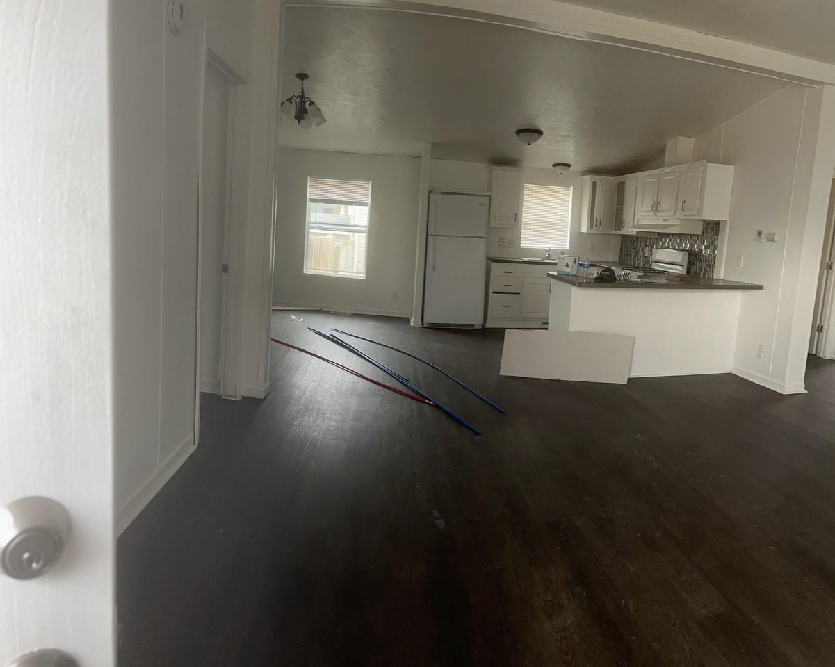 1548 Cedar St #1 - Photo 2 of 10