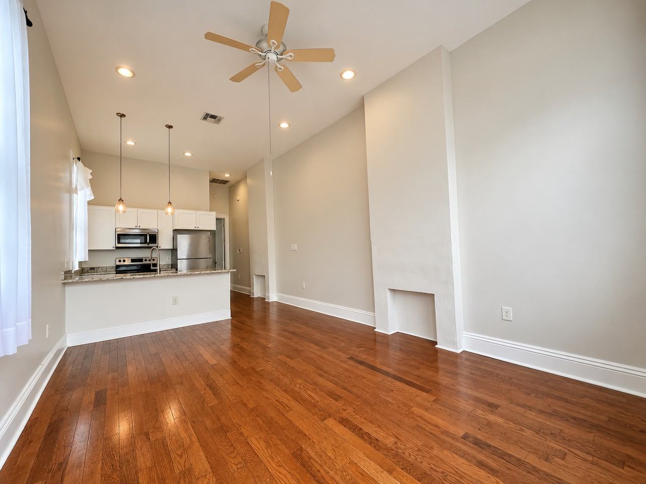 2628 3rd St #2628 - Photo 2 of 11