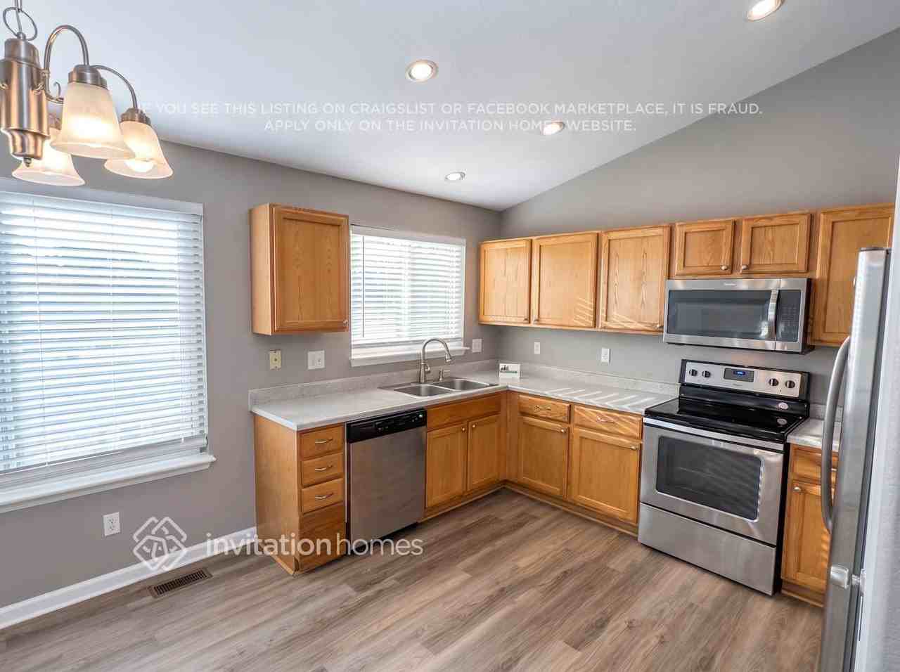 11053 Pheasant Ct - Photo 6 of 20