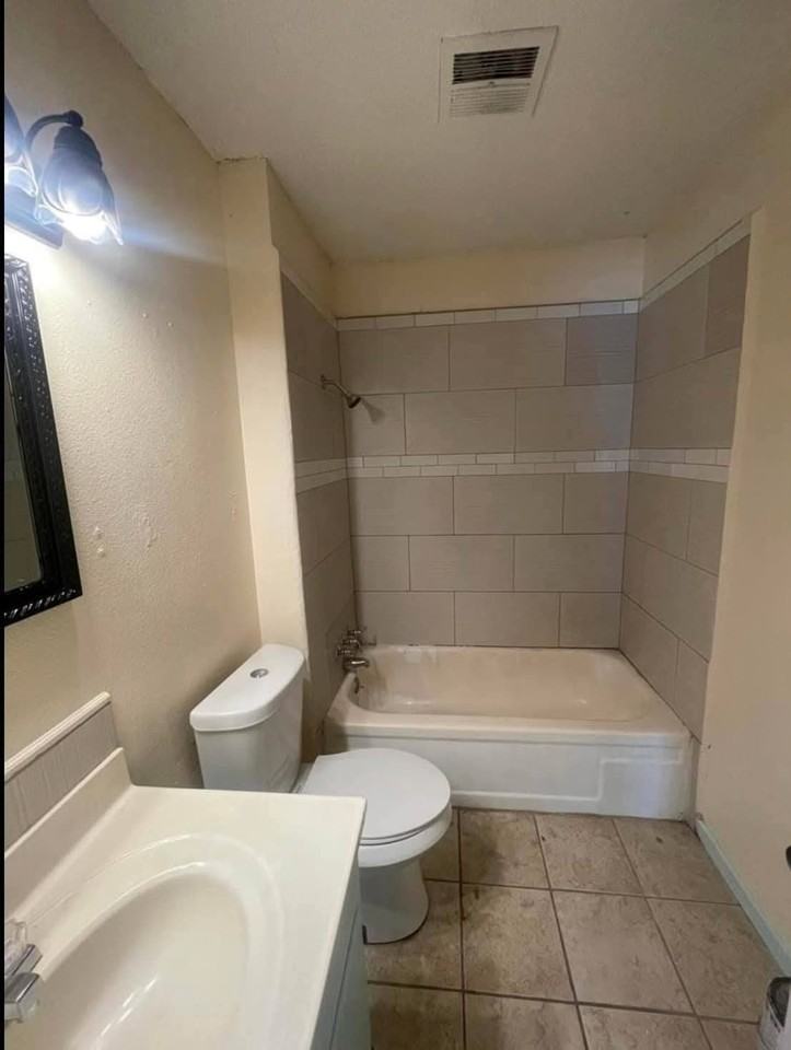 3612 Seagull St #1 - Photo 6 of 16