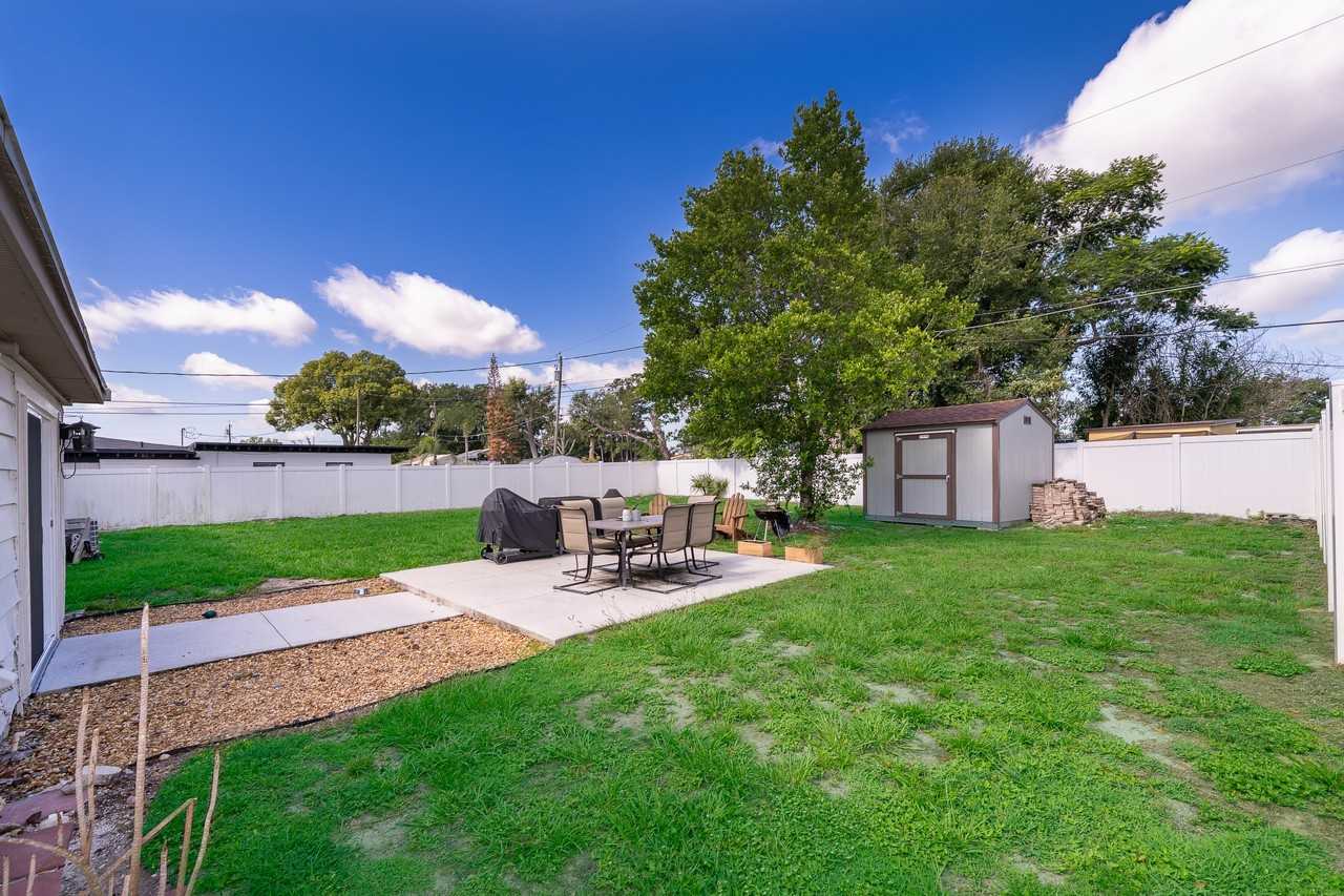 1624 Hollis Dr #1 - Photo 3 of 10